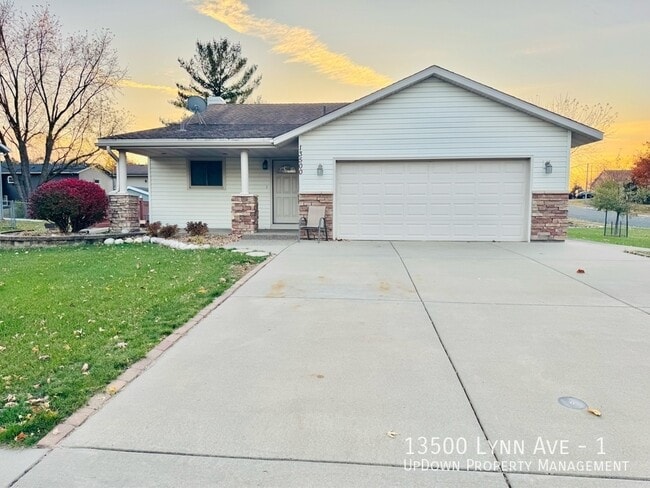 property at 13500 Lynn Ave