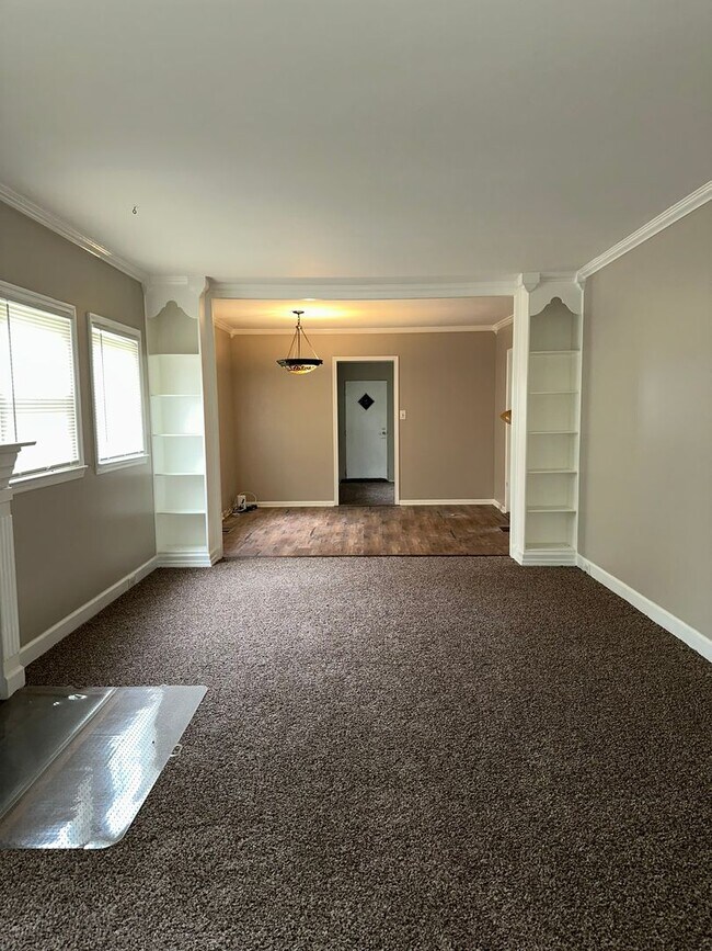 1506 Dunlora Rd in Towson, MD - Building Photo - Building Photo