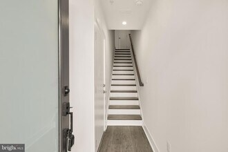 2608 Olmsted Ct NW, Unit 2 in Washington, DC - Building Photo - Building Photo
