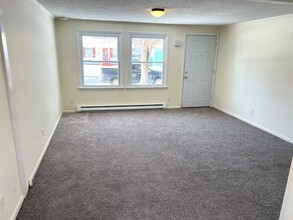 407 Earl St in Burlington, NJ - Building Photo - Building Photo