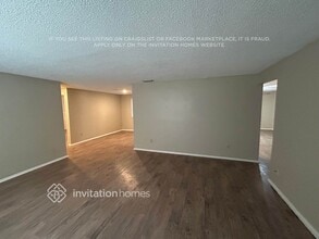 703 Redondo Dr in Brandon, FL - Building Photo - Building Photo