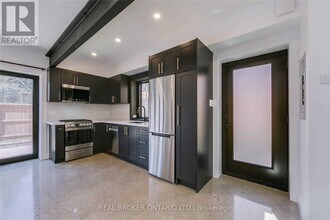 133 Grenadier Rd in Toronto, ON - Building Photo - Building Photo