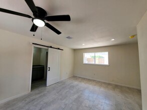 22019 Kenchester Dr in Houston, TX - Building Photo - Building Photo