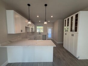 5206 Stoneridge Dr in Granbury, TX - Building Photo - Building Photo