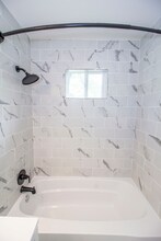 4213 Kingsley Dr in Indianapolis, IN - Building Photo - Building Photo