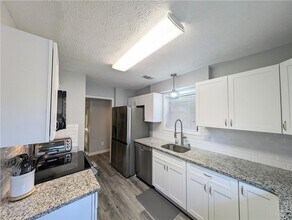 2642 Stoney Creek Rd SE in Marietta, GA - Building Photo - Building Photo