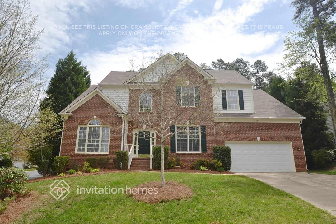 7634 Tarland Ln in Charlotte, NC - Building Photo