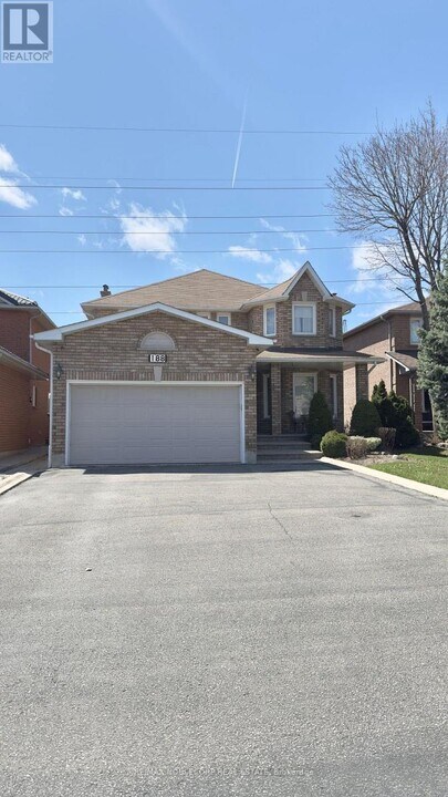 188 View N Ct in Vaughan, ON - Building Photo