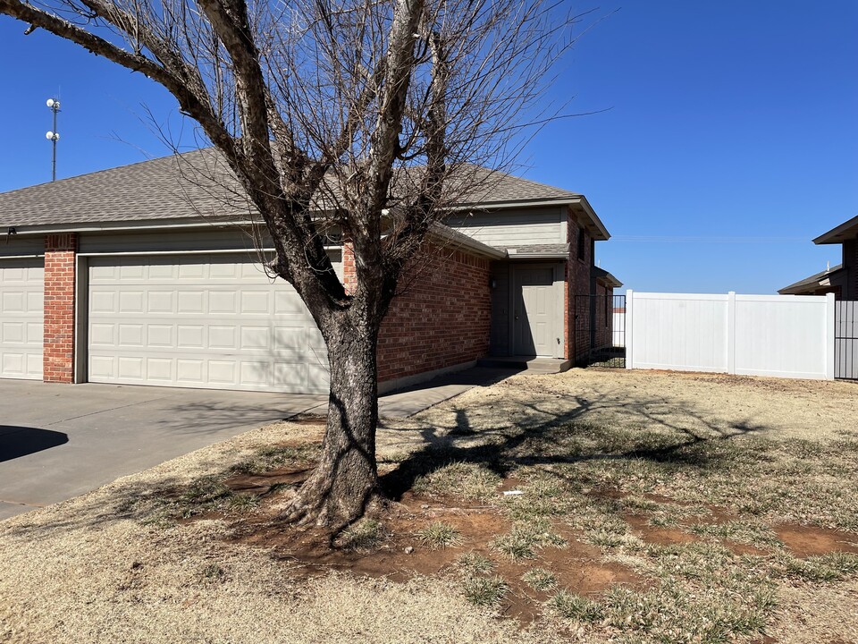 2809 SE 89th Ter in Moore, OK - Building Photo