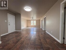 1597 Drouillard Rd in Windsor, ON - Building Photo