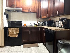 425 Las Palmas Cir in Avon Park, FL - Building Photo - Building Photo