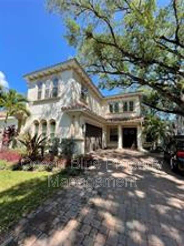 3107 W Lawn Ave in Tampa, FL - Building Photo - Building Photo