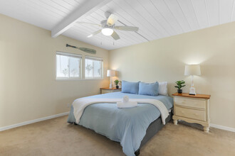1620 Seacoast Dr in Imperial Beach, CA - Building Photo - Building Photo