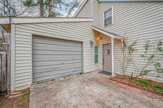 308 Springwood Dr in Conroe, TX - Building Photo - Building Photo
