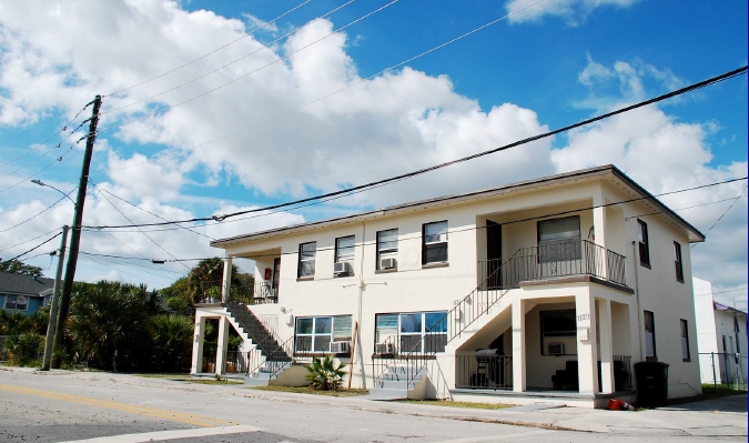 Rosemary Place in West Palm Beach, FL - Building Photo