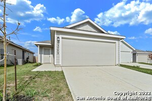 13723 Bucket Way in San Antonio, TX - Building Photo