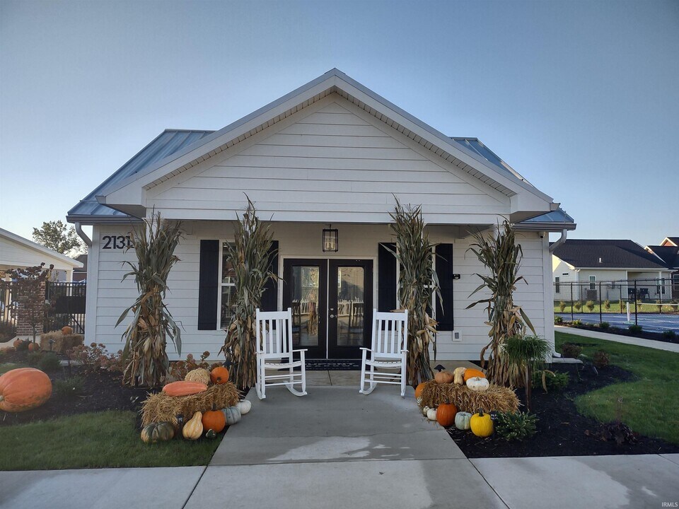 10276 Pokagon Lp in Fort Wayne, IN - Building Photo