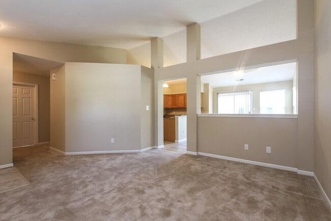 8528 Pioneer Trail in Fishers, IN - Building Photo - Building Photo