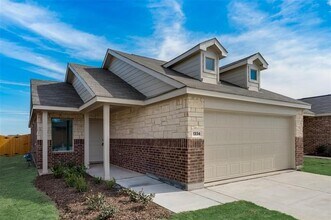 1334 Canyon Wren Dr in Forney, TX - Building Photo - Building Photo