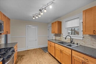 23 West Ln in Winooski, VT - Foto de edificio - Building Photo