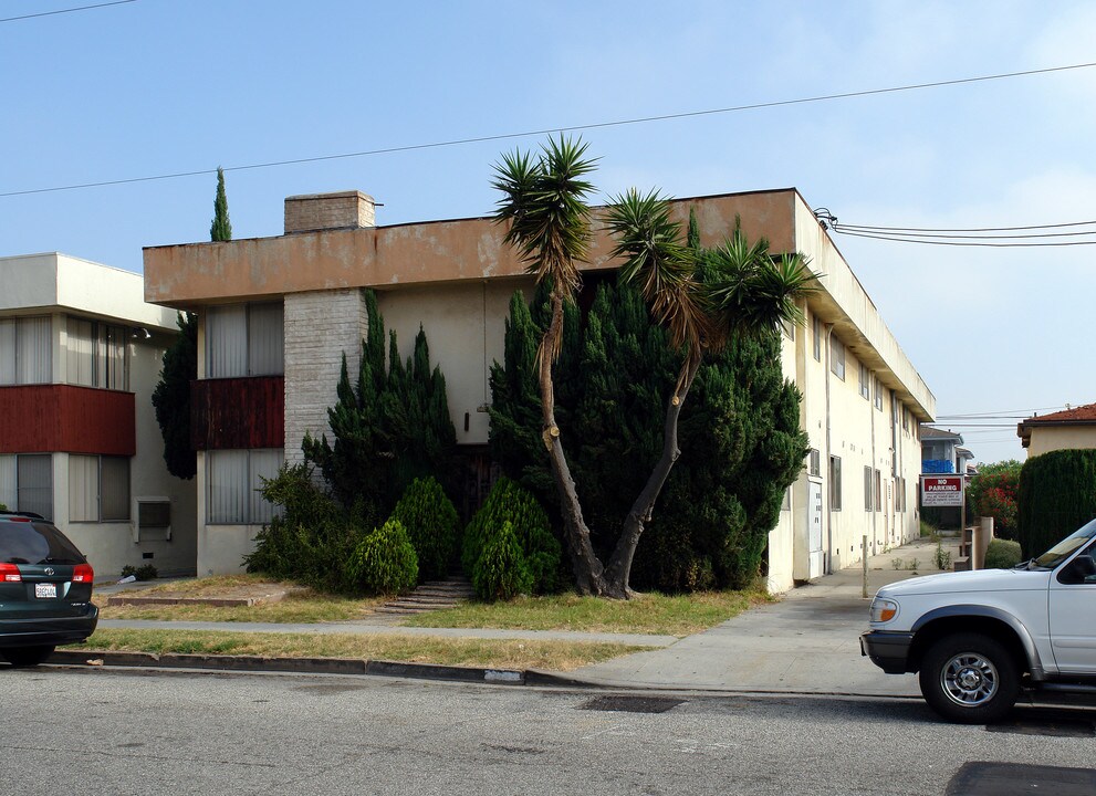 4021 W 134th St in Hawthorne, CA - Building Photo