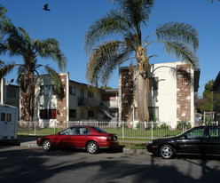 922 S Townsend St in Santa Ana, CA - Building Photo