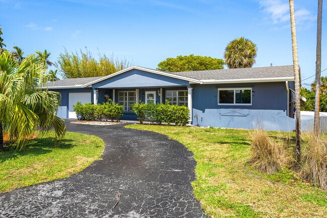 420 SE 12th Ave in Deerfield Beach, FL - Building Photo - Building Photo
