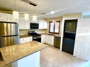 130 Promenade St, Unit 130 Promenade Street in Riverside, RI - Building Photo - Building Photo