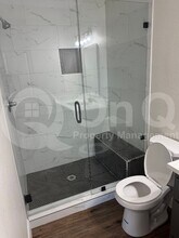 8003 W Elizabeth Ln in Fort Worth, TX - Building Photo - Building Photo