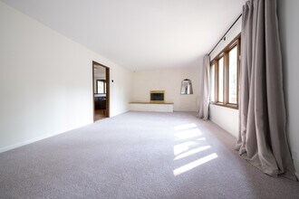 4517 W 113th St in Minneapolis, MN - Building Photo - Building Photo