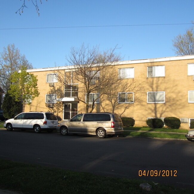 1691 Robinwood Ave, Unit 207