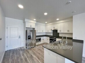 42111 Osgood Rd in Fremont, CA - Building Photo - Building Photo