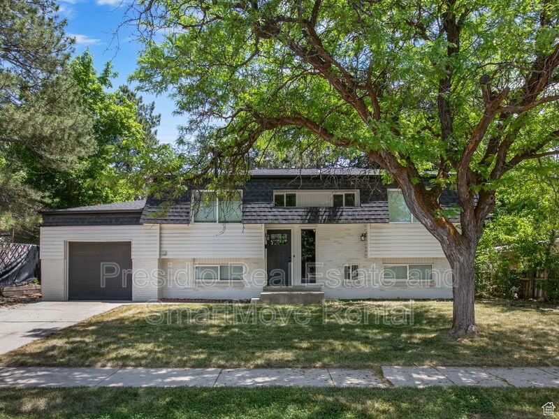 8485 S 1575 E in Sandy, UT - Building Photo