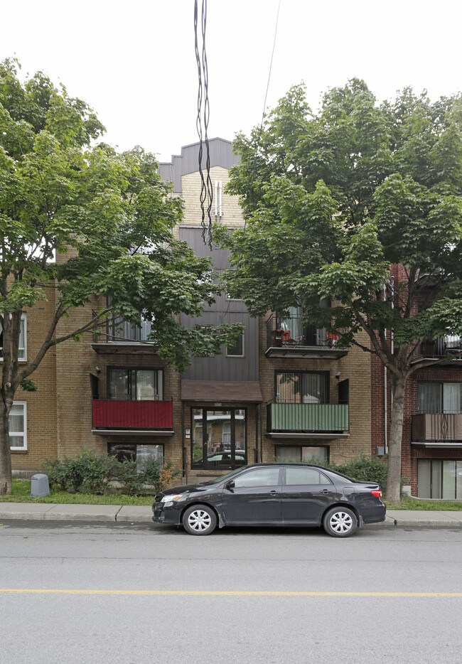 3575 de Verdun Rue in Montréal, QC - Building Photo - Building Photo