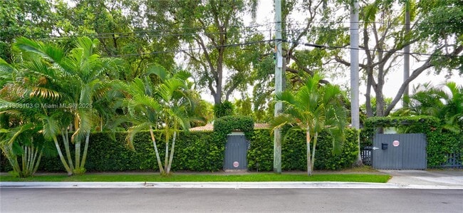 228 SW 31st Rd in Miami, FL - Building Photo - Building Photo