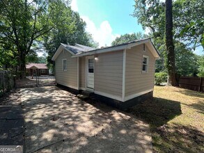 146 Johnson Dr in Athens, GA - Building Photo - Building Photo