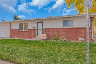 4282 W Virginia Ave in Denver, CO - Building Photo