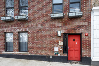 314 12th St in Brooklyn, NY - Foto de edificio - Building Photo