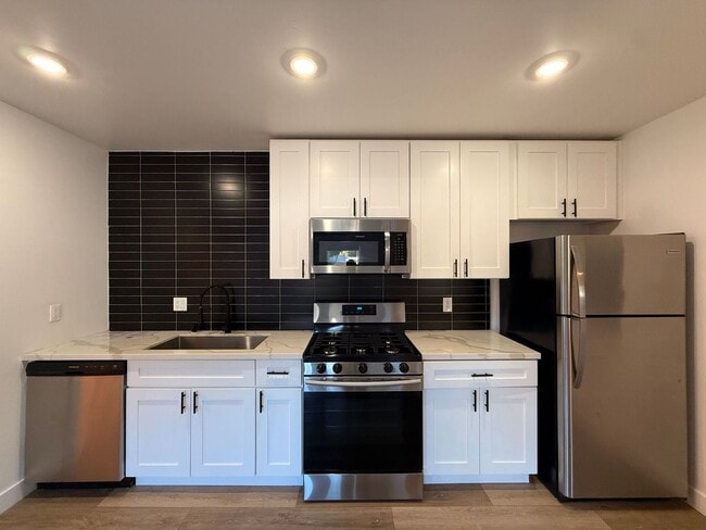 1128-30 Sassafras St in San Diego, CA - Foto de edificio - Building Photo