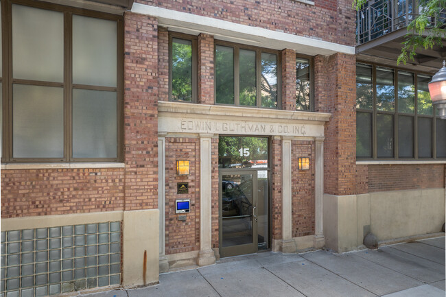 15 S Throop St in Chicago, IL - Building Photo - Building Photo