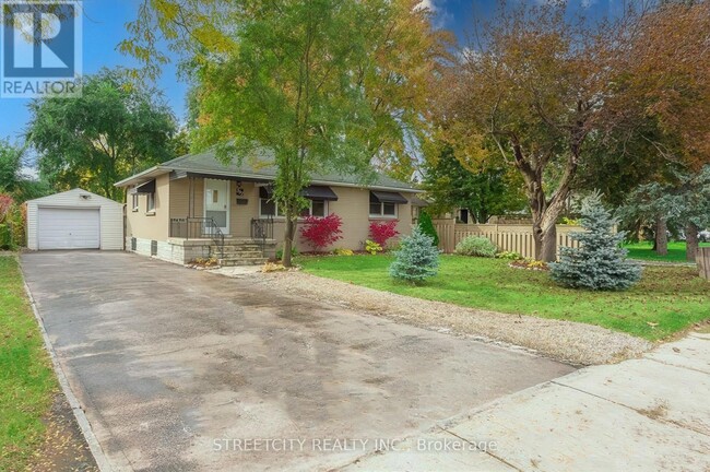 property at 537 Clarke Rd