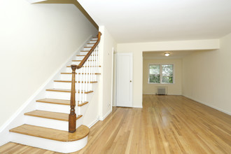 Prospect Point in Matawan, NJ - Building Photo - Interior Photo