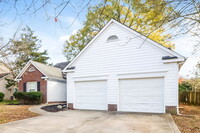 5524 Hedgecrest Pl in Charlotte, NC - Foto de edificio - Building Photo