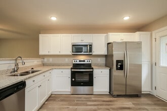 340 Snow St in Kannapolis, NC - Building Photo - Building Photo