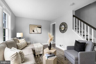 2613 S Troy St in Arlington, VA - Building Photo - Building Photo