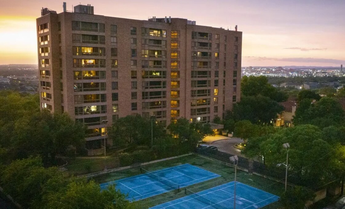 7887 Broadway, 1005 in San Antonio, TX - Building Photo