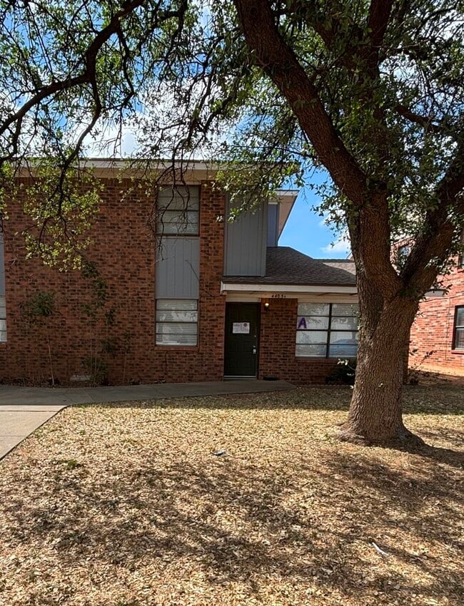 property at 4405 Crockett Ave