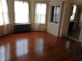 34 Hume Ave in Medford, MA - Building Photo