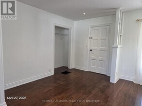 429 16th Ave in Richmond Hill, ON - Building Photo - Building Photo