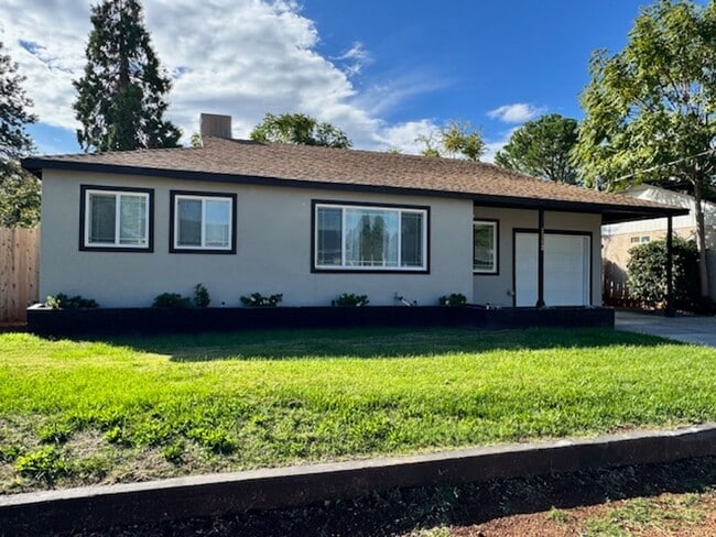 property at 1112 4th St